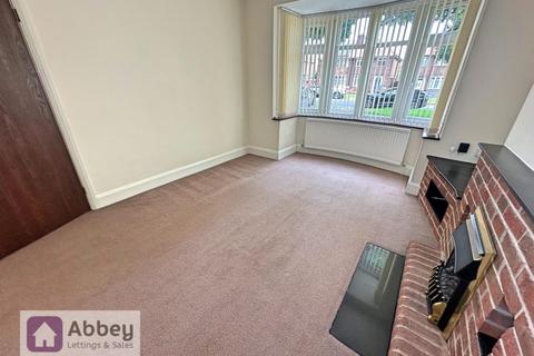 3 bedroom semi-detached house to rent, Buckminster Road, Leicester