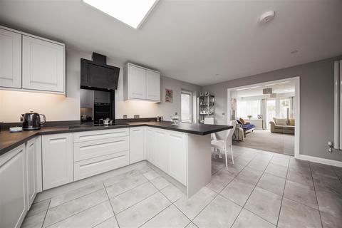 Brickling Cottage, 3 Brickfields, West Malling, ME19 5AG