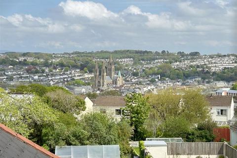 6 bedroom semi-detached house for sale, Treyew Road, Truro