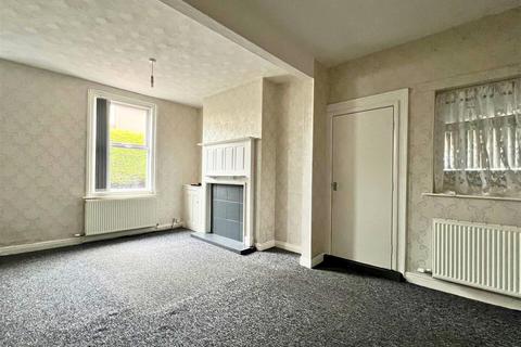 2 bedroom end of terrace house for sale, Park Road, Scarborough