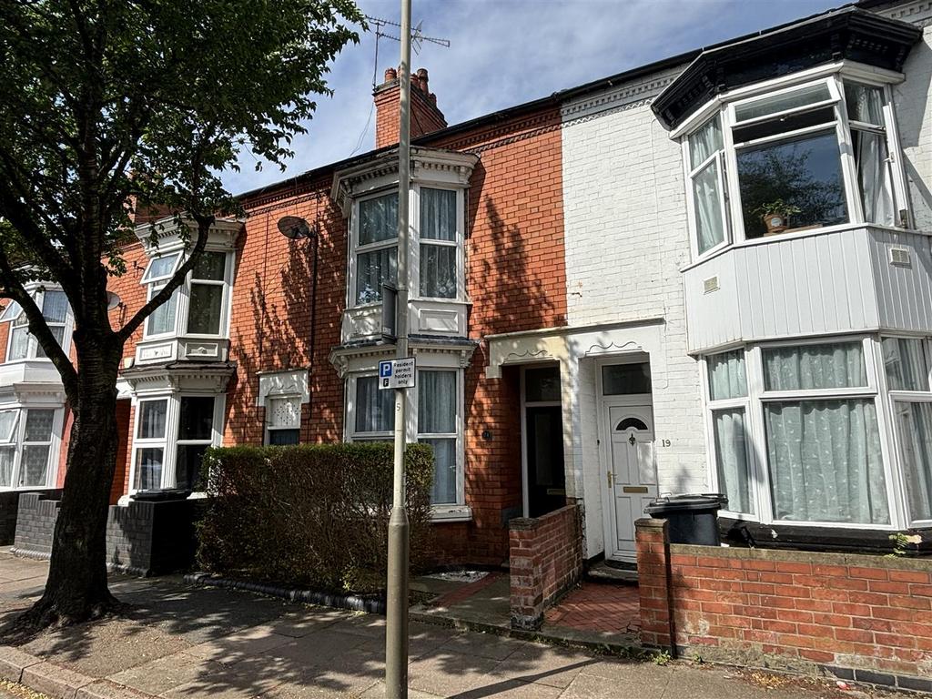 Beaconsfield Road, Leicester 4 bed terraced house for sale £260,000