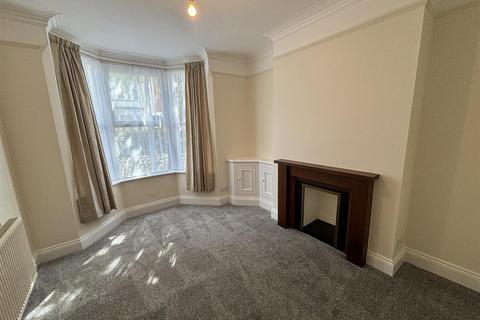 4 bedroom terraced house for sale, Beaconsfield Road, Leicester
