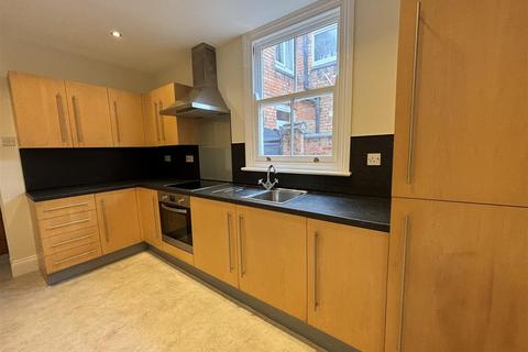 4 bedroom terraced house for sale, Beaconsfield Road, Leicester