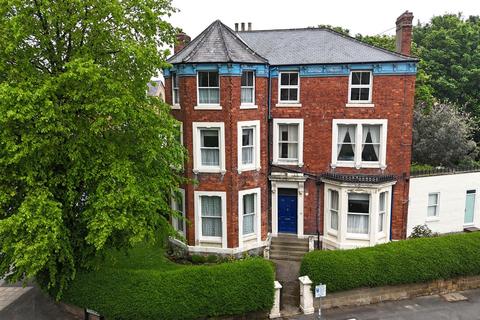 1 bedroom flat for sale, Esplanade Gardens, Scarborough