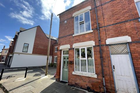 2 bedroom terraced house for sale, Bulwer Road, Clarendon Park, Leicester