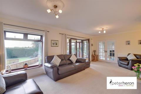 9 Hillview, Sunderland, SR3 3TL