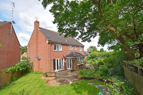 4 bedroom detached house for sale, 25 Pear Tree Way, Wychbold, Worcestershire, WR9 7JW