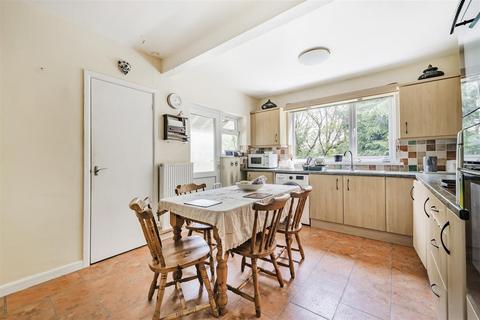 3 bedroom bungalow for sale, Drewsteignton, Exeter