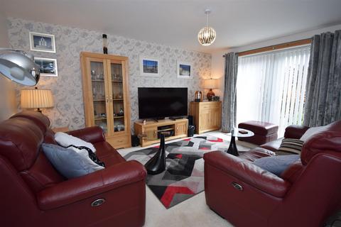 4 bedroom semi-detached house for sale, Garden Gate Drive, South Shields