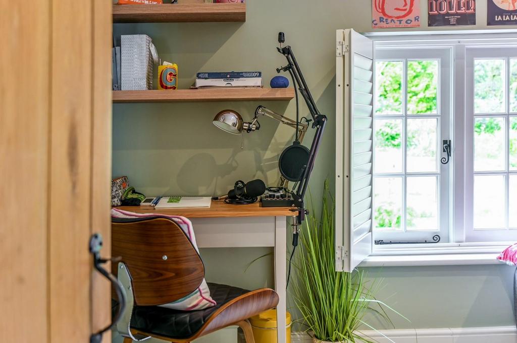 Well Cottage Ph65.jpg