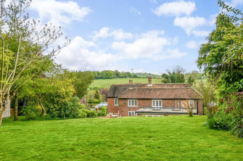 Well Cottage Ph69.jpg