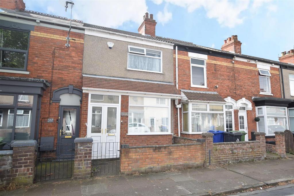 Fairmont Road, Grimsby DN32 2 bed terraced house for sale £95,000