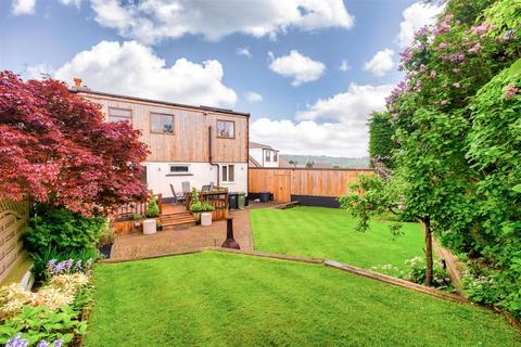 3 bedroom semi-detached house for sale, Hill View, Illingworth