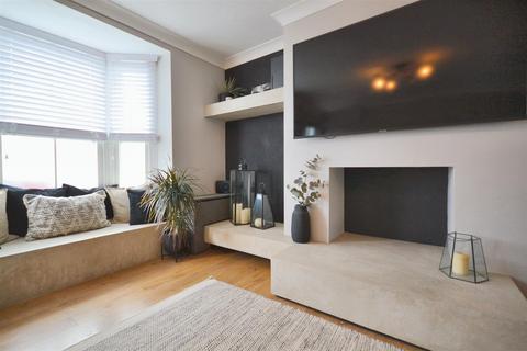 8, Newtown Aberystwyth Road, Cardigan, SA43 1LZ