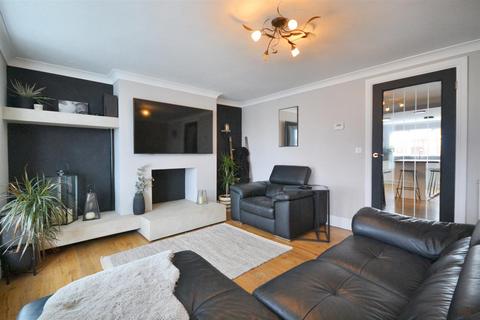 8, Newtown Aberystwyth Road, Cardigan, SA43 1LZ