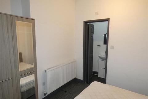1 bedroom in a house share to rent, Richard Street, Crewe