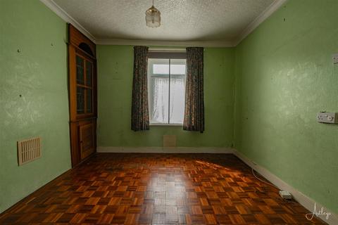 2 bedroom terraced house for sale, Inkerman Street, St. Thomas, Swansea