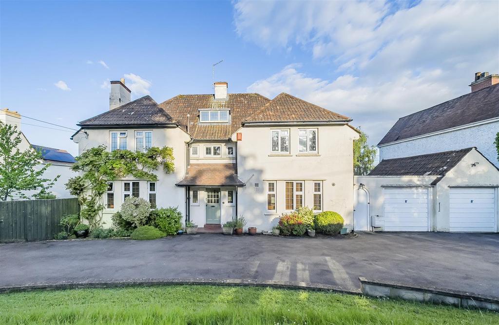 Rowden Hill, Chippenham 5 bed detached house for sale £775,000