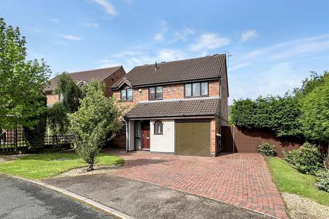 4 bedroom detached house for sale, Isis Close, Congleton