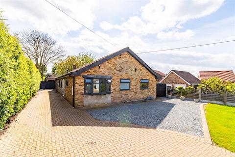 4 bedroom detached bungalow for sale, Huteson Lane, Alkborough