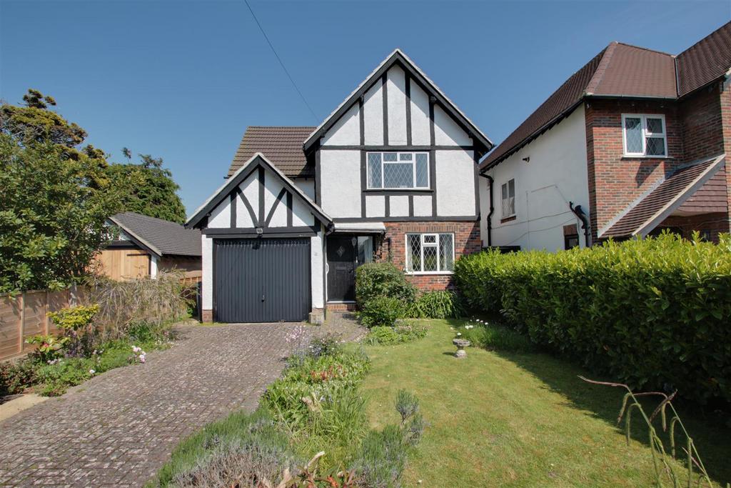 Lansdowne Close, Worthing 2 bed detached house for sale £450,000