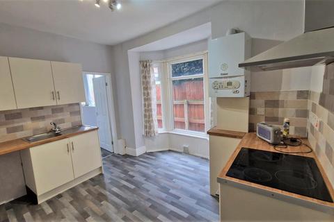 2 bedroom flat for sale, Cliff Road, Hornsea