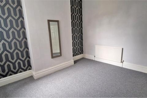 2 bedroom flat for sale, Cliff Road, Hornsea