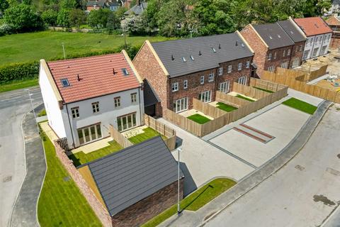 3 bedroom terraced house for sale, Middleton Road, Sadberge, Darlington