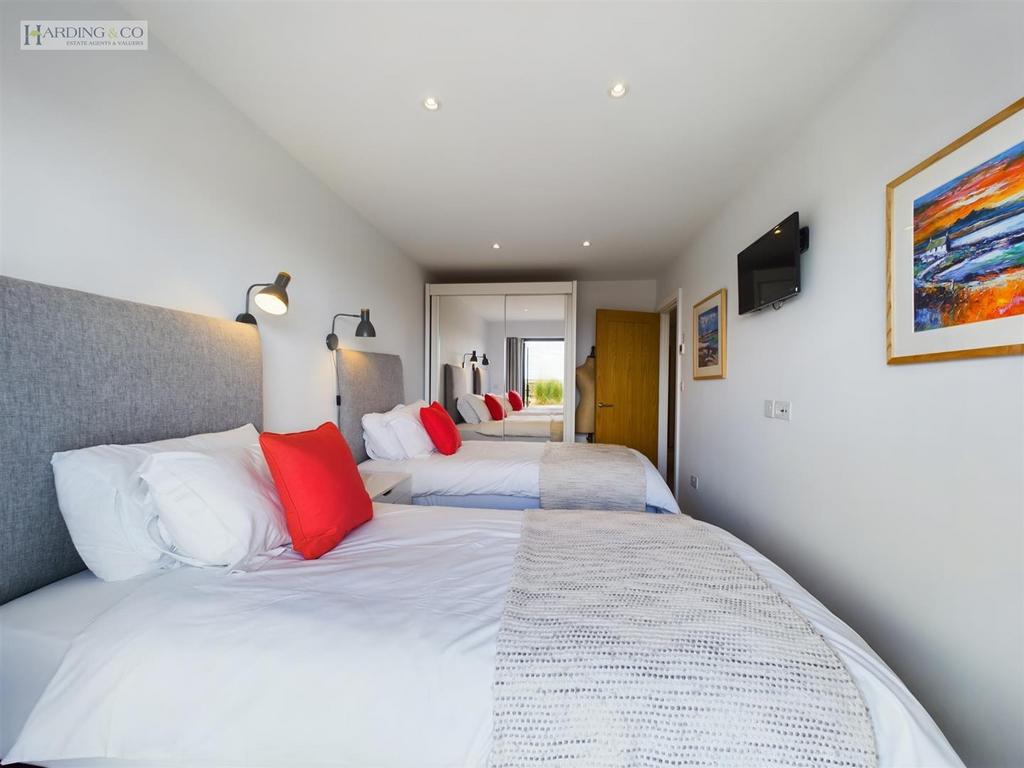 Bedroom 2 iii.jpg