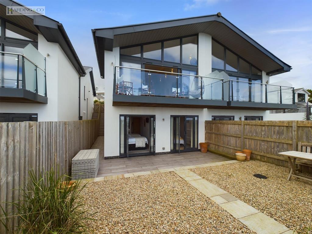 Rear elevation.jpg