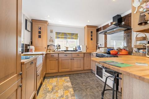 3 bedroom detached house for sale, The Village, Dymock GL18