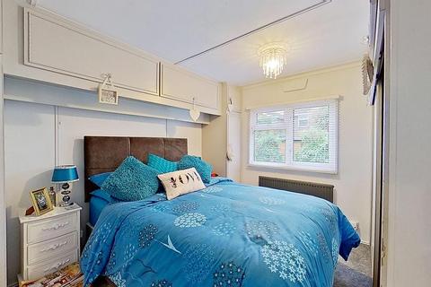 2 bedroom park home for sale, Reculver Road, Herne Bay, CT6 6NX