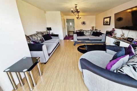 4 bedroom townhouse for sale, Clenshaw Path, SS14