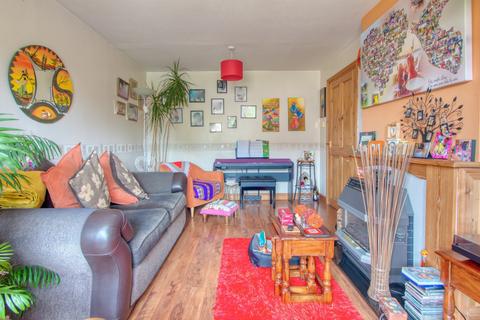 18 Blackdown View, Norton Fitzwarren, Taunton, TA2 6RW