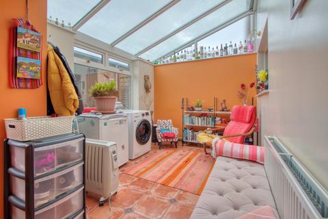 18 Blackdown View, Norton Fitzwarren, Taunton, TA2 6RW