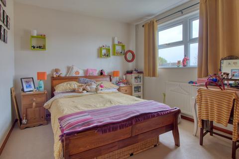 18 Blackdown View, Norton Fitzwarren, Taunton, TA2 6RW