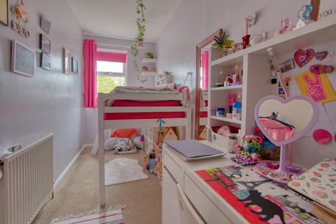 18 Blackdown View, Norton Fitzwarren, Taunton, TA2 6RW