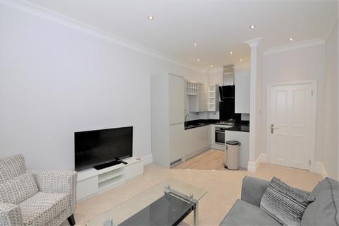 2 bedroom apartment to rent, St. Georges Square, London, SW1V