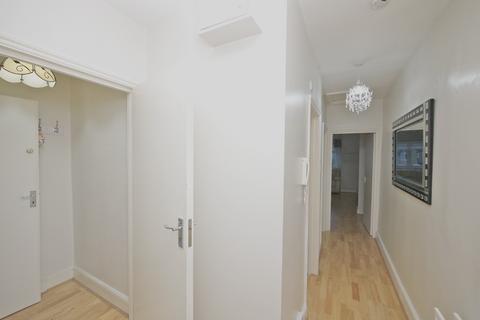 1 bedroom apartment to rent, Balfour Road, Ilford, IG1
