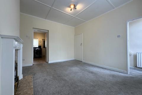 2 bedroom flat to rent, School Terrace, Stanley, DH9