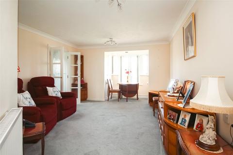 2 bedroom apartment for sale, Strand Court, Bideford, EX39