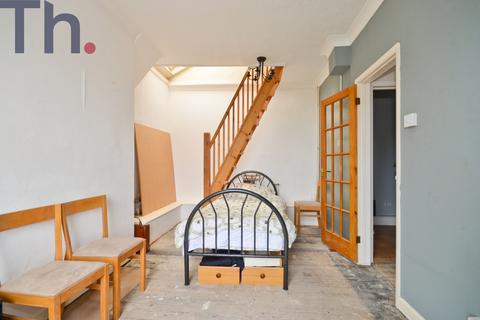 1 bedroom flat for sale, Starks House, Freshwater PO40