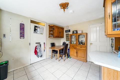 5 bedroom terraced house for sale, Linnett Close, E4