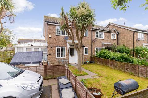 1 bedroom end of terrace house for sale, Cromwell Park Place, Folkestone, CT20