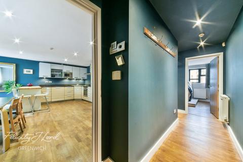 2 bedroom flat for sale, Blue Building, London, SE10 0RF