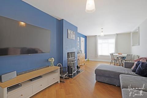 66 Shaftesbury Road, Epping, CM16 5BJ