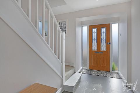 66 Shaftesbury Road, Epping, CM16 5BJ