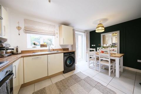 3 bedroom semi-detached house for sale, Edwards Way, Oakham