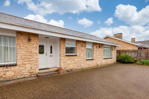 4 bedroom detached bungalow for sale, Glebe Rise, Banbury OX17