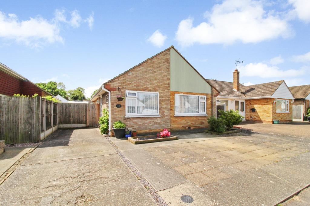 Cherry Gardens, Herne Bay, CT6 2 bed detached bungalow for sale - £425,000